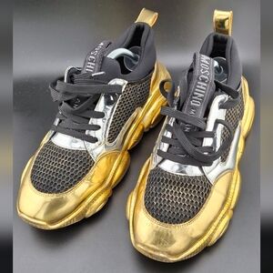 MOSCHINO SNEAKERS